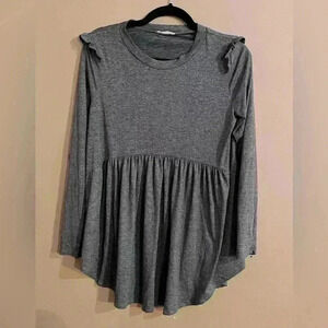 REB. In J. 220 Babydoll shirt w/ ruffled details Women’s size Medium